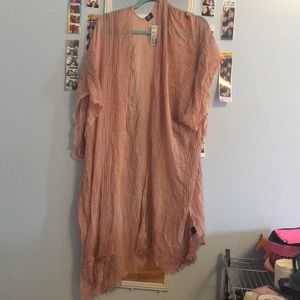 Long and light pink cover up💛